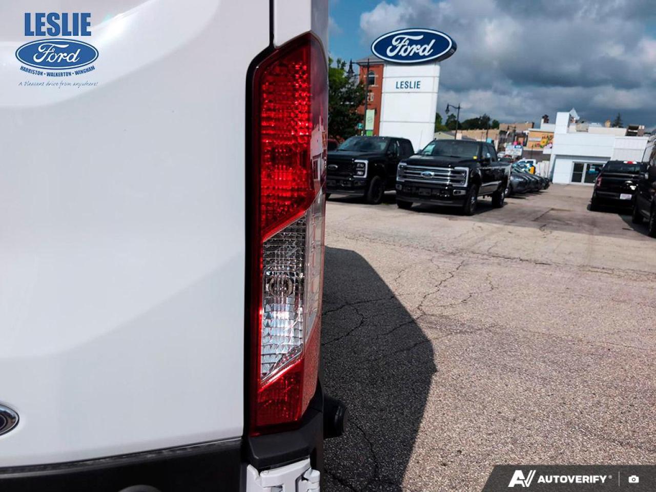 2025 Ford Transit Medium Roof 250 Cargo RWD Photo