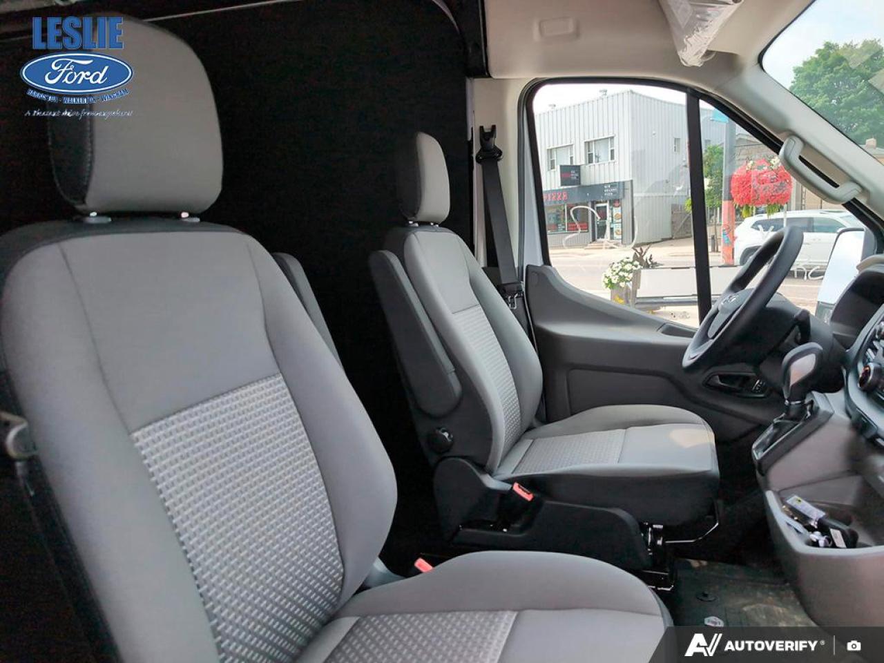 2025 Ford Transit Medium Roof 250 Cargo RWD Photo