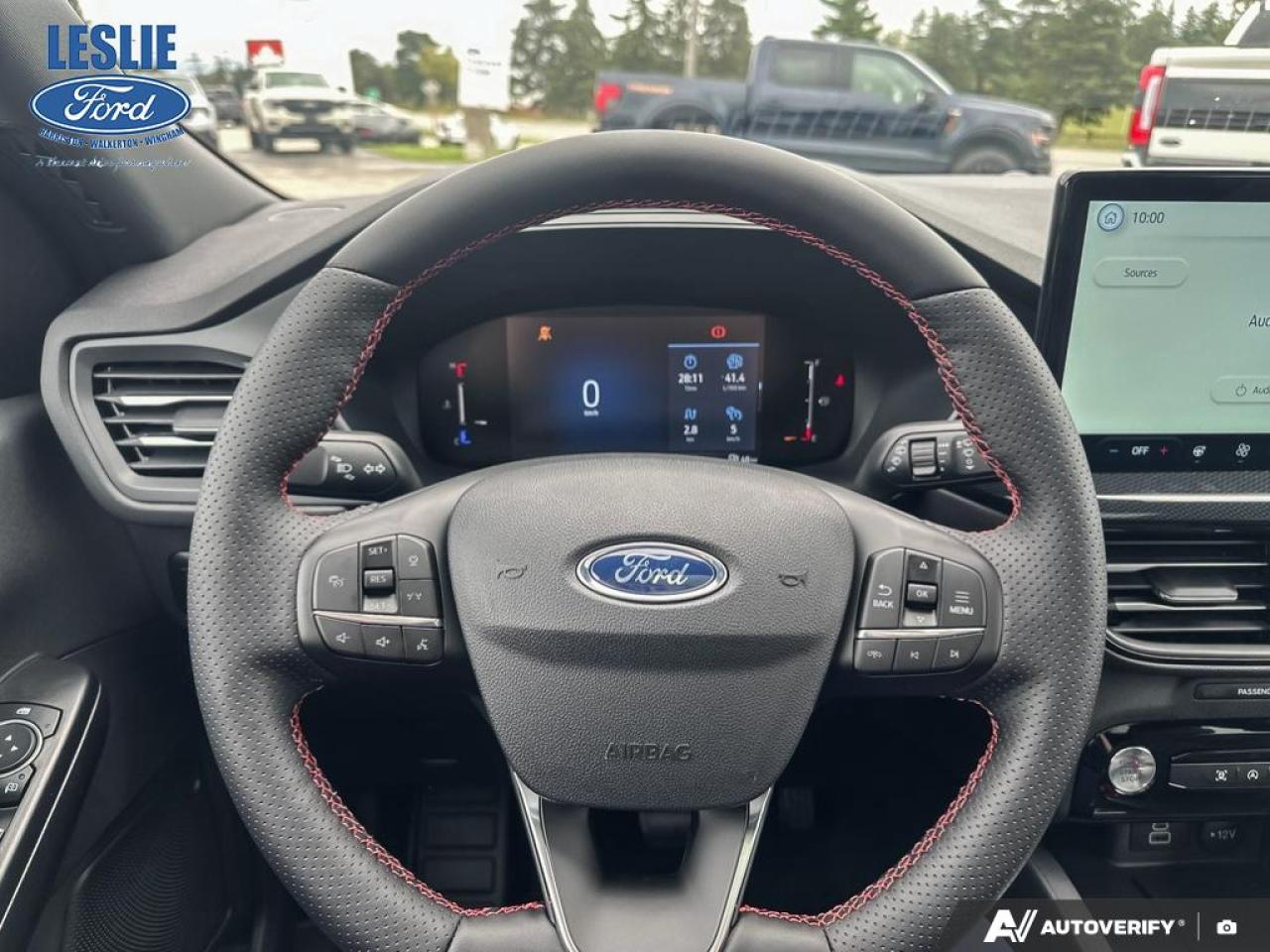 2025 Ford Escape ST-Line AWD Photo5