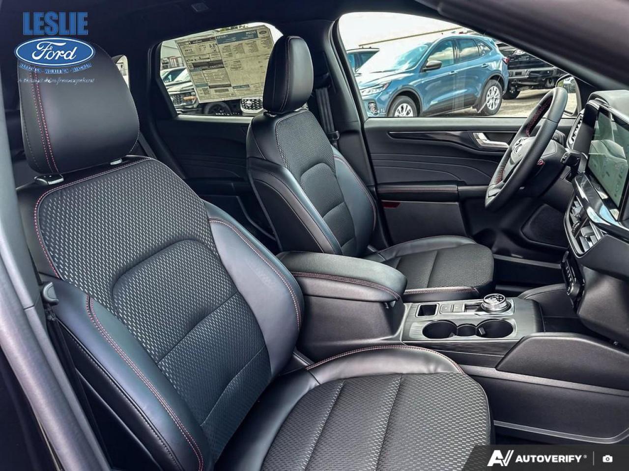 2025 Ford Escape ST-Line AWD Photo