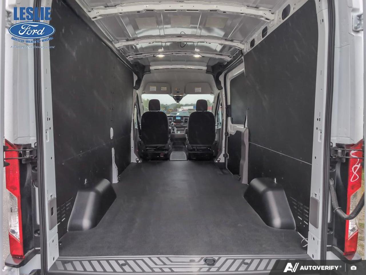 2025 Ford Transit Medium Roof 250 Cargo RWD Photo
