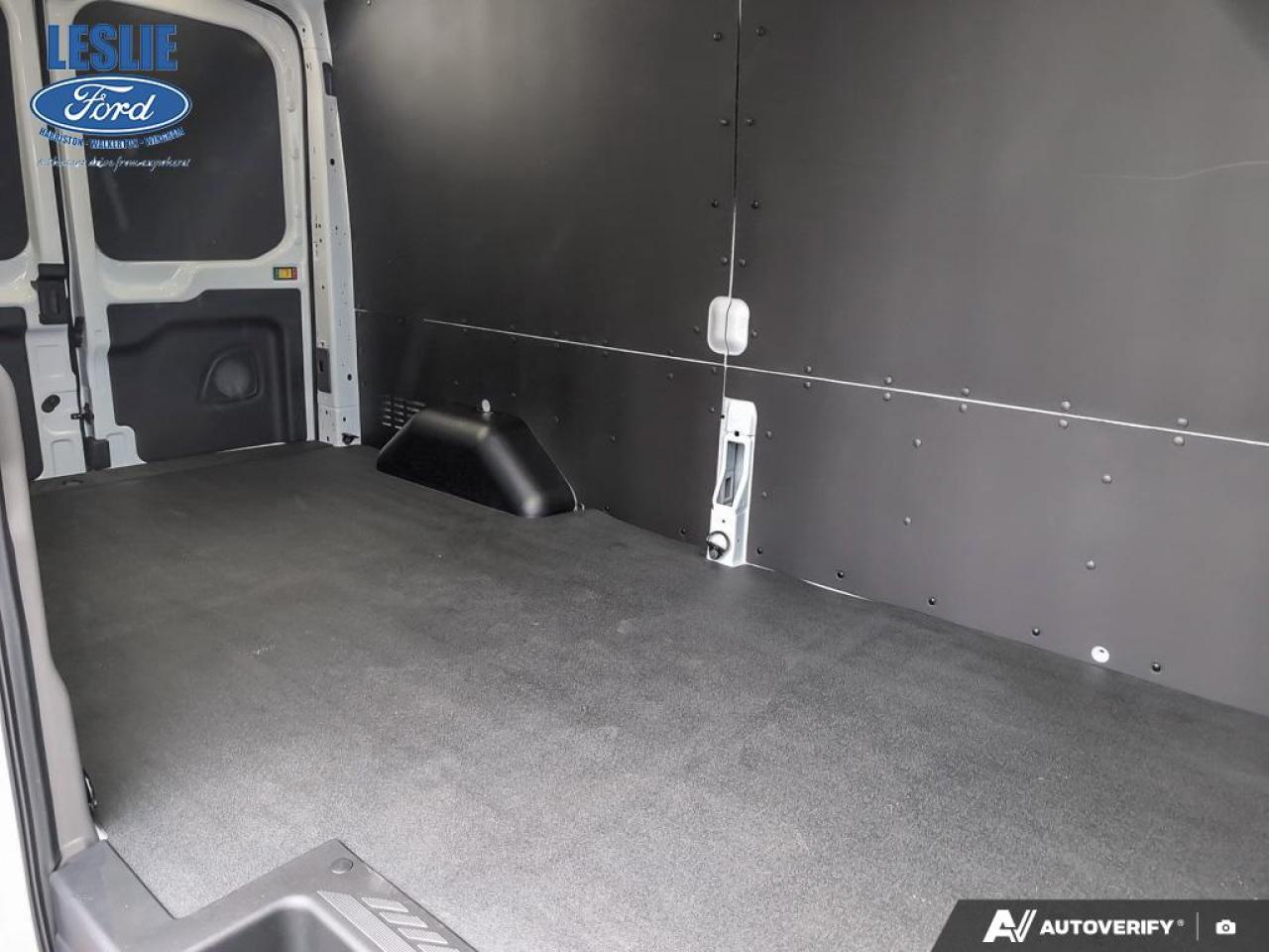 2025 Ford Transit Medium Roof 250 Cargo RWD Photo