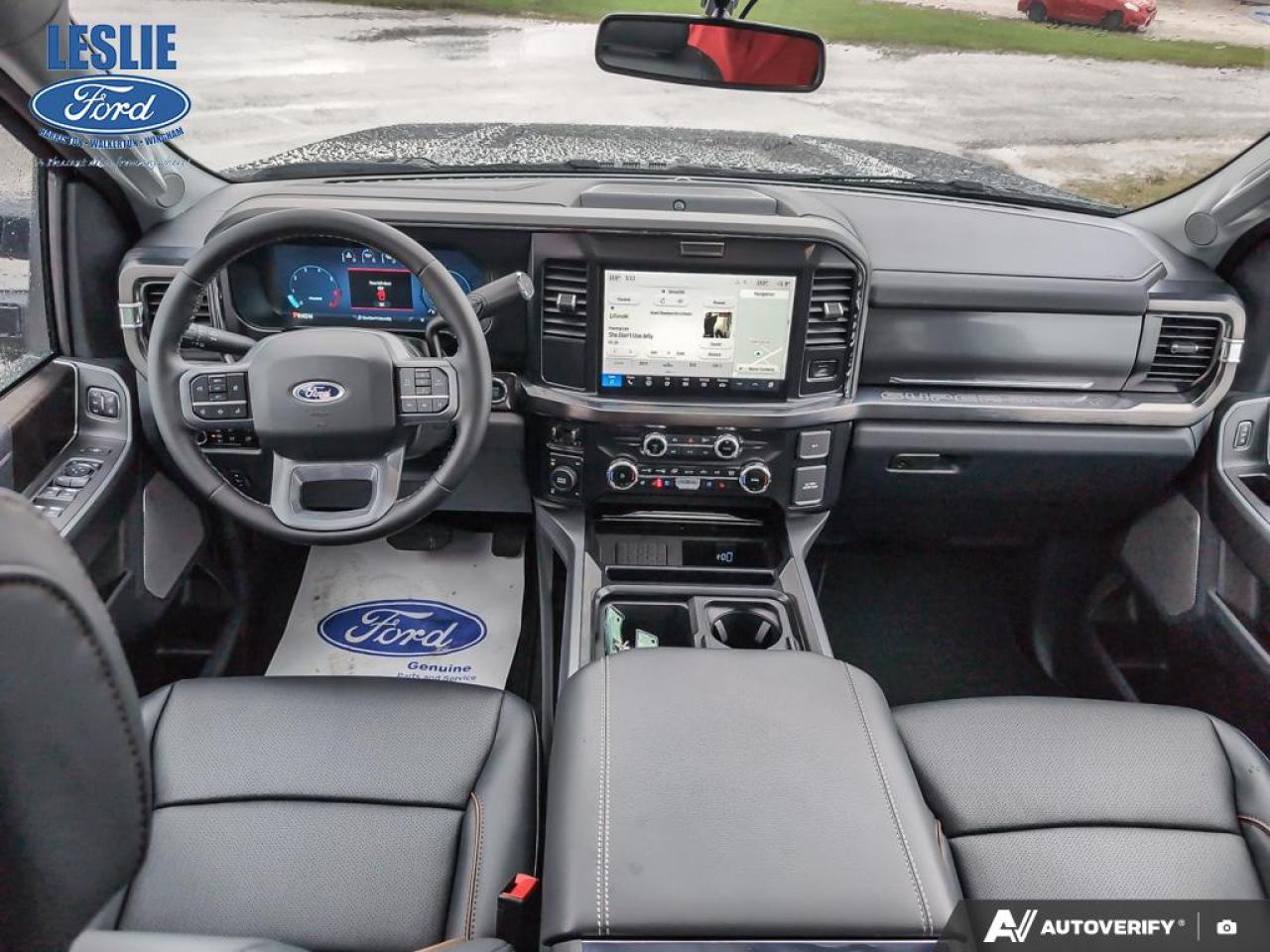 2026 Ford F-250 LARIAT CREW CAB Chrome 4X4 Photo