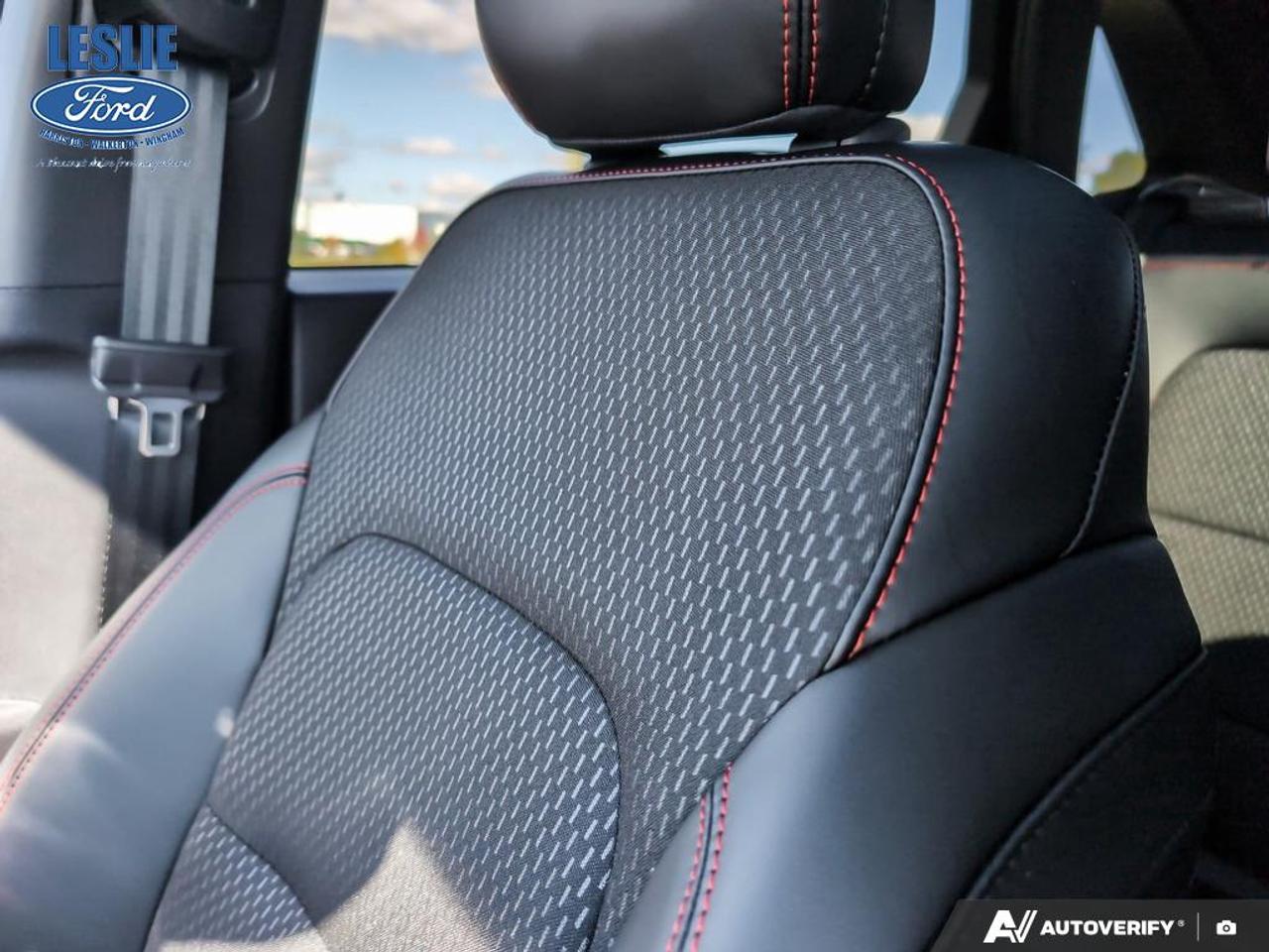 2025 Ford Escape ST-Line AWD Photo