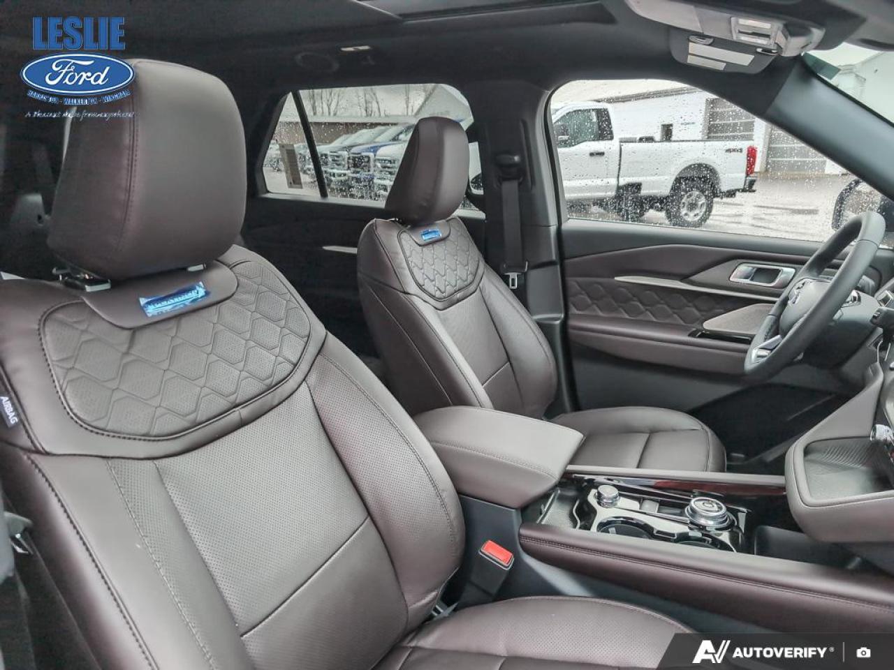 2026 Ford Explorer PLATINUM 4WD 600A Photo5