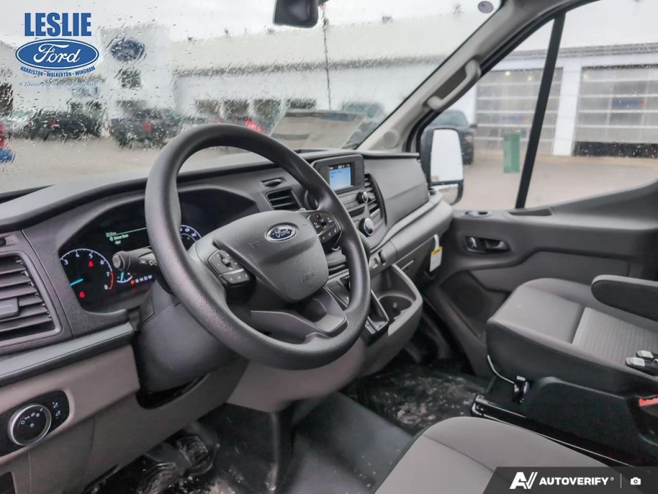 2025 Ford Transit Medium Roof 250 Cargo RWD Photo