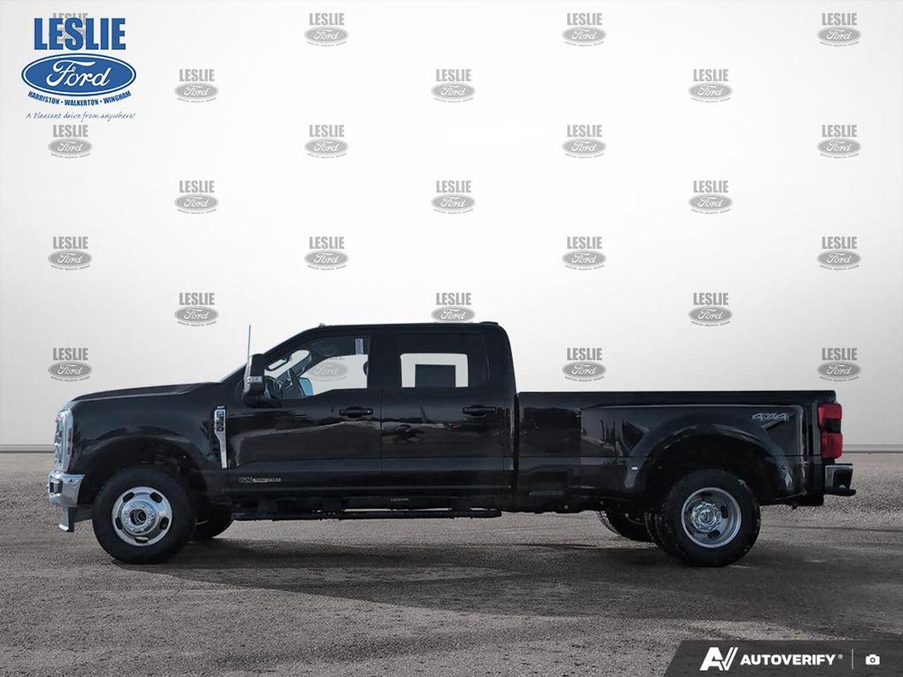 2026 Ford F-350 XLT Crew Cab Dually 4x4 Photo