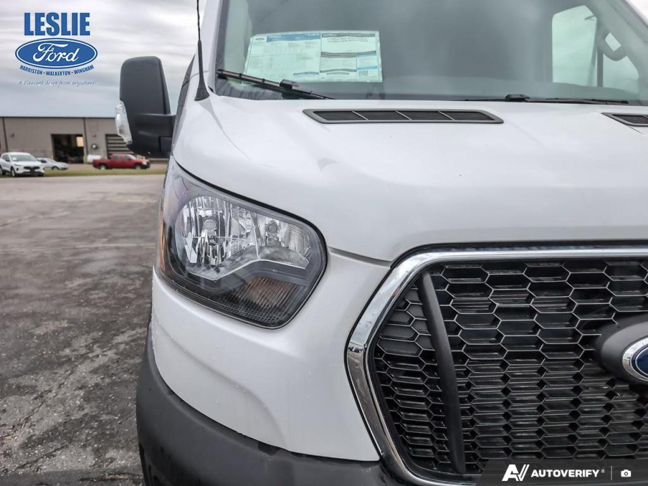 2025 Ford Transit Medium Roof 250 Cargo RWD Photo