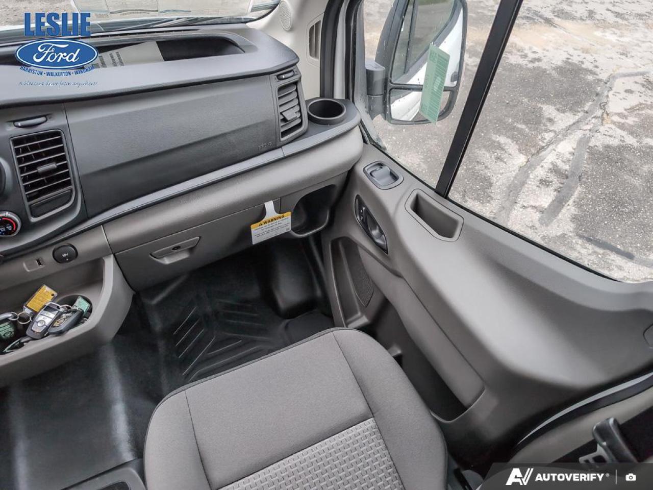 2025 Ford Transit Medium Roof 250 Cargo RWD Photo