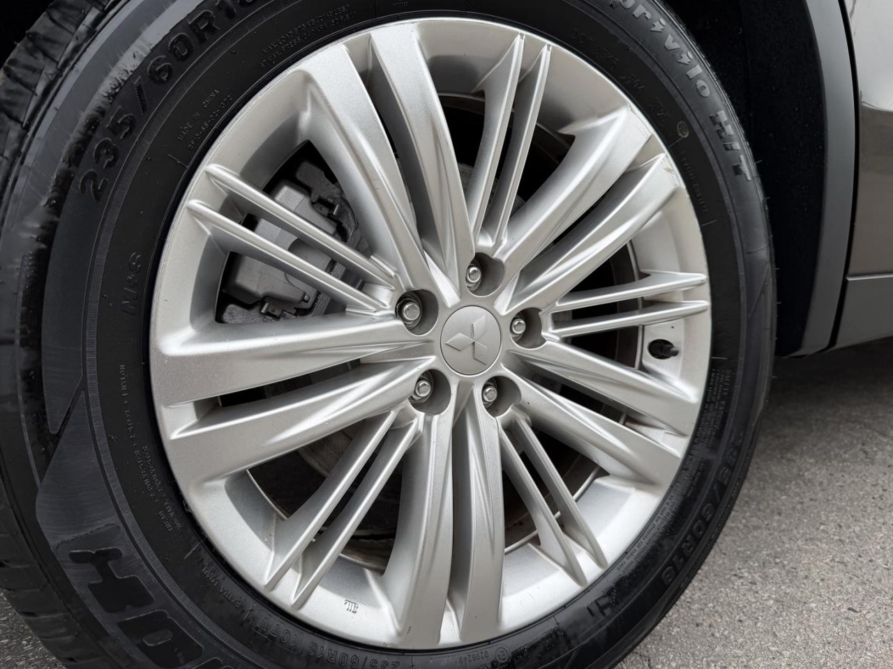2022 Mitsubishi Outlander ES 4WD - Photo #17