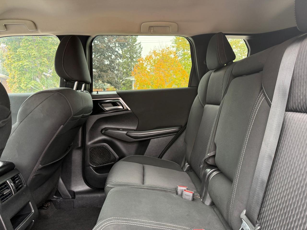 2022 Mitsubishi Outlander ES 4WD - Photo #20