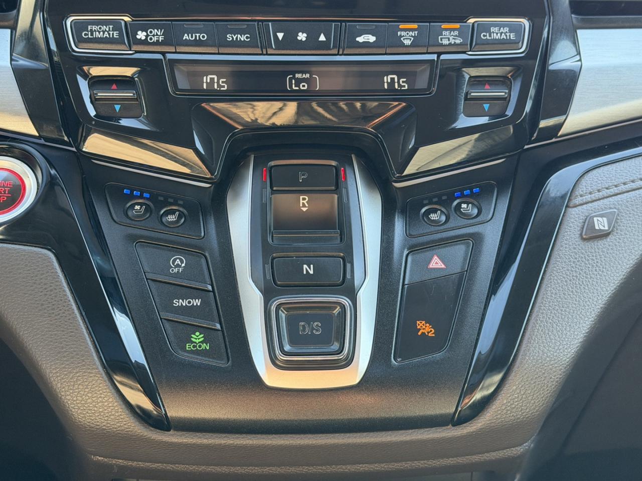 2018 Honda Odyssey Touring - Photo #25