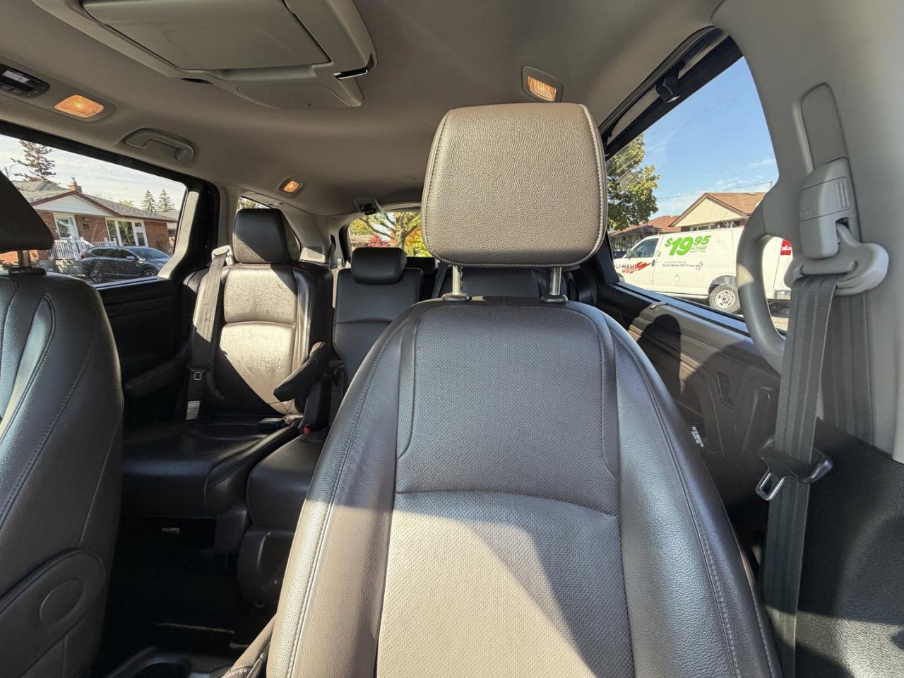 2018 Honda Odyssey Touring - Photo #31