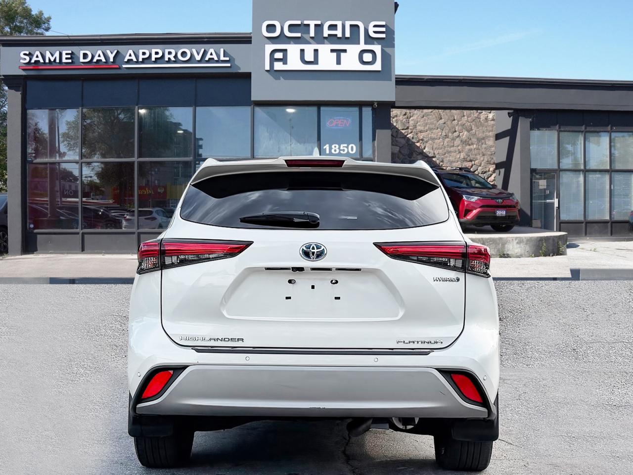 2020 Toyota Highlander HYBRID Limited AWD - Photo #5
