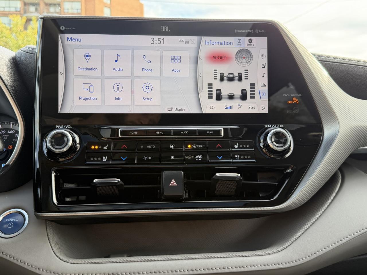 2020 Toyota Highlander HYBRID Limited AWD - Photo #24