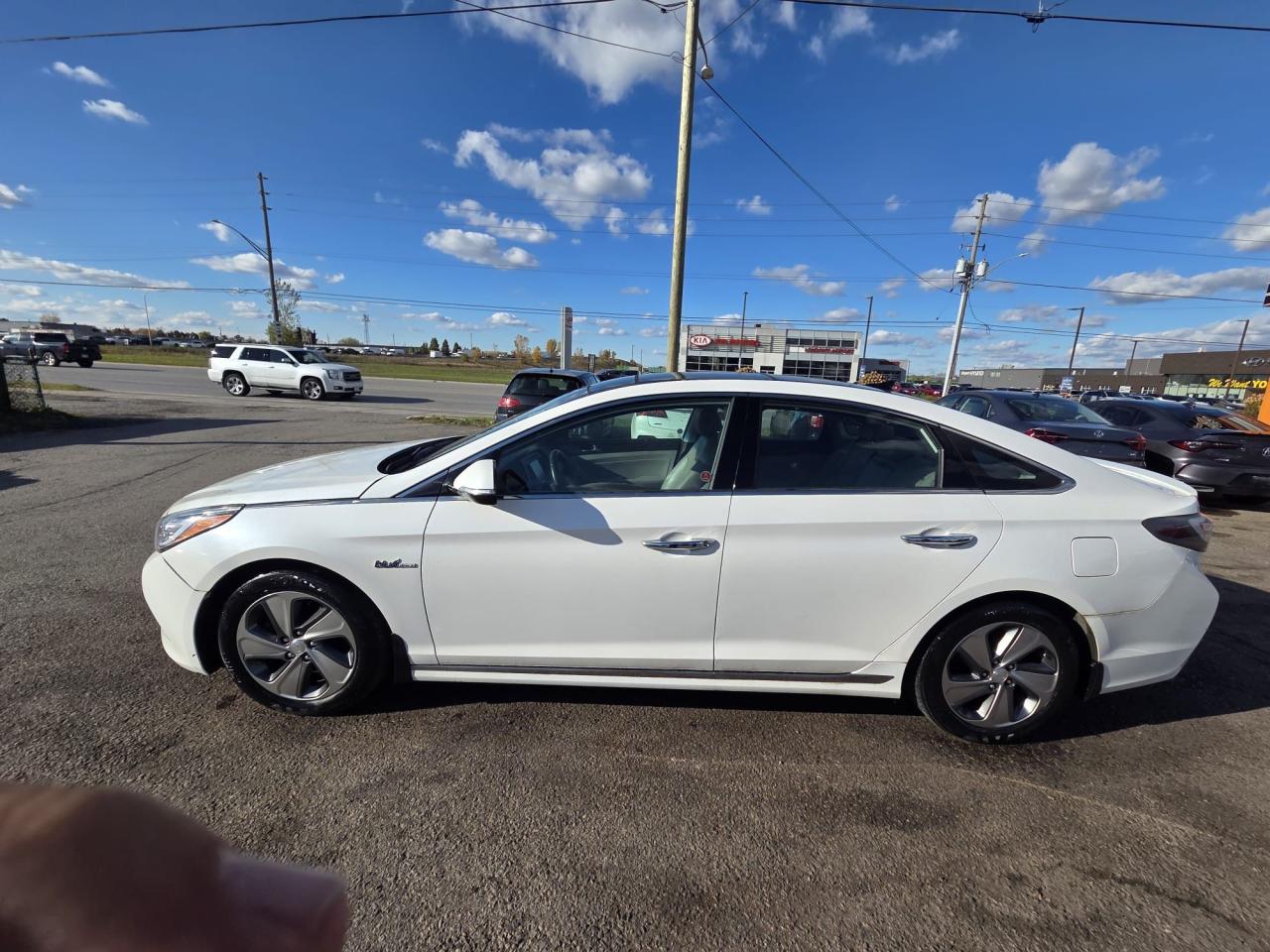 2016 Hyundai Sonata Hybrid Limited, HYBRID, ONLY 75KMS, CERTIFIED - Photo #2
