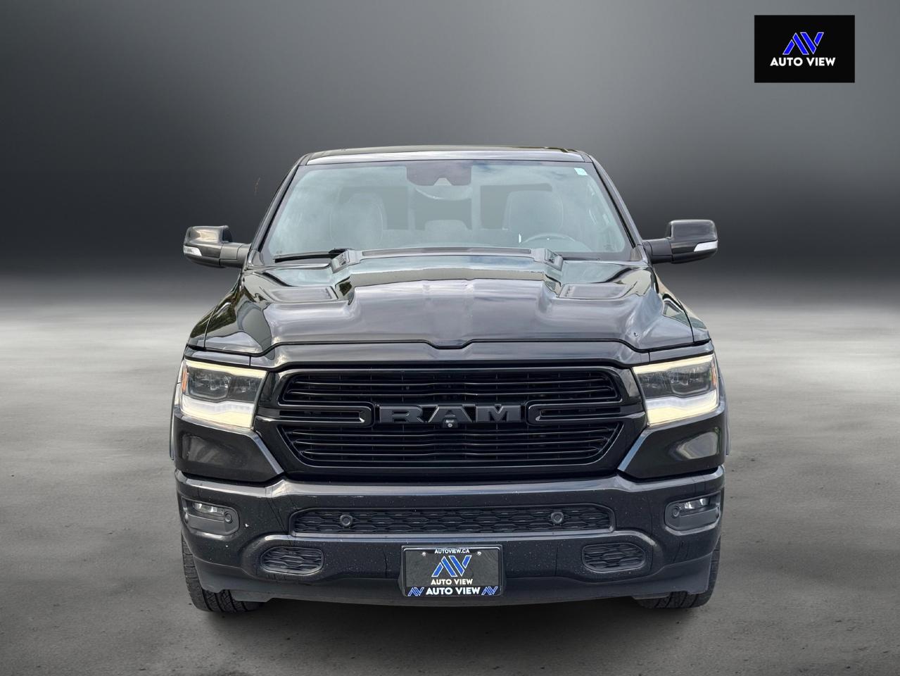2019 RAM 1500 Laramie **MOON ROOF** - Photo #2