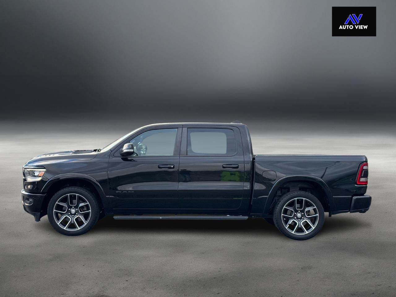 2019 RAM 1500 Laramie **MOON ROOF** - Photo #8