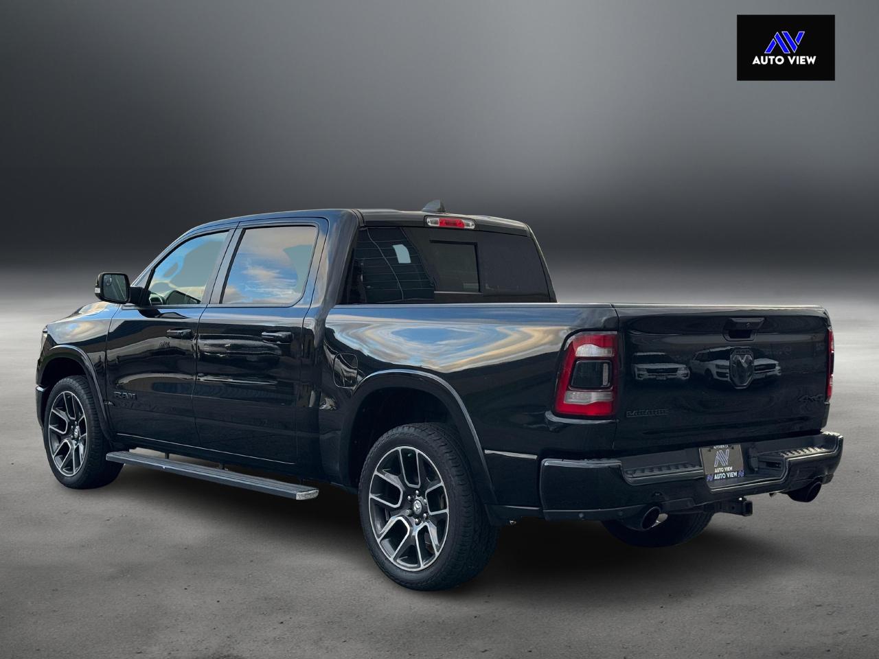 2019 RAM 1500 Laramie **MOON ROOF** - Photo #7