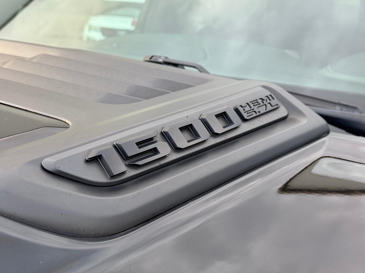 2019 RAM 1500 Laramie **MOON ROOF** - Photo #13