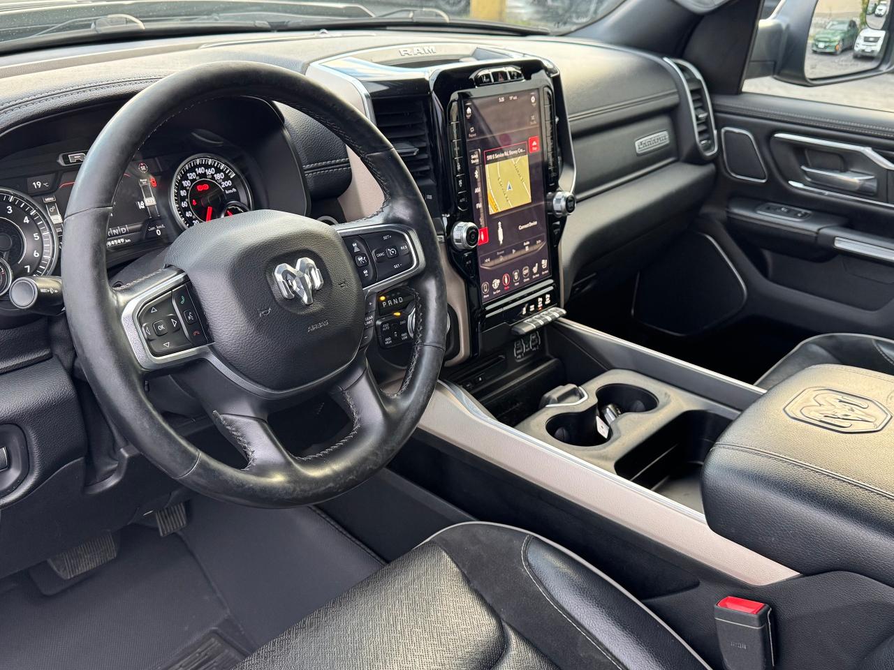 2019 RAM 1500 Laramie **MOON ROOF** - Photo #18