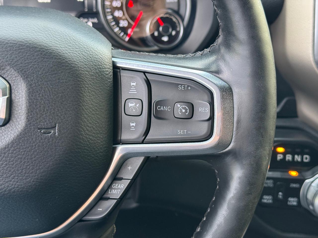 2019 RAM 1500 Laramie **MOON ROOF** - Photo #20