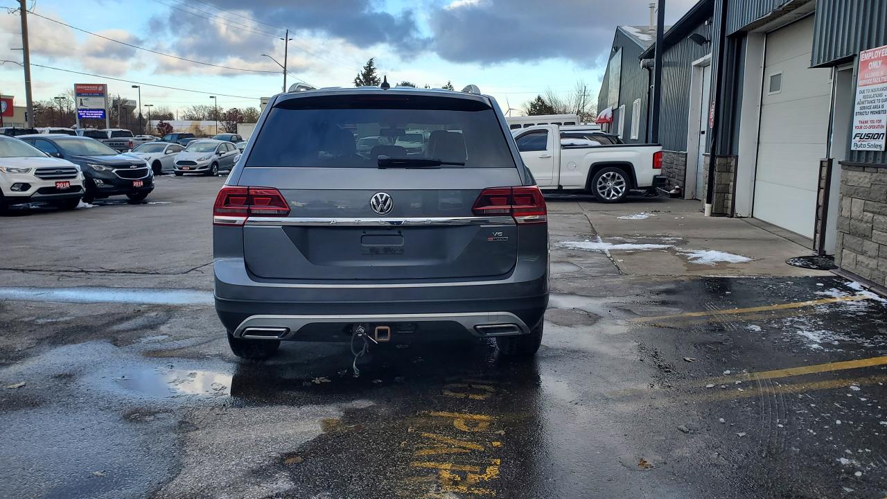2018 Volkswagen Atlas Comfortline 3.6 FSI 4MOTION-"NO TAX SALE-MAX $2000 Photo3