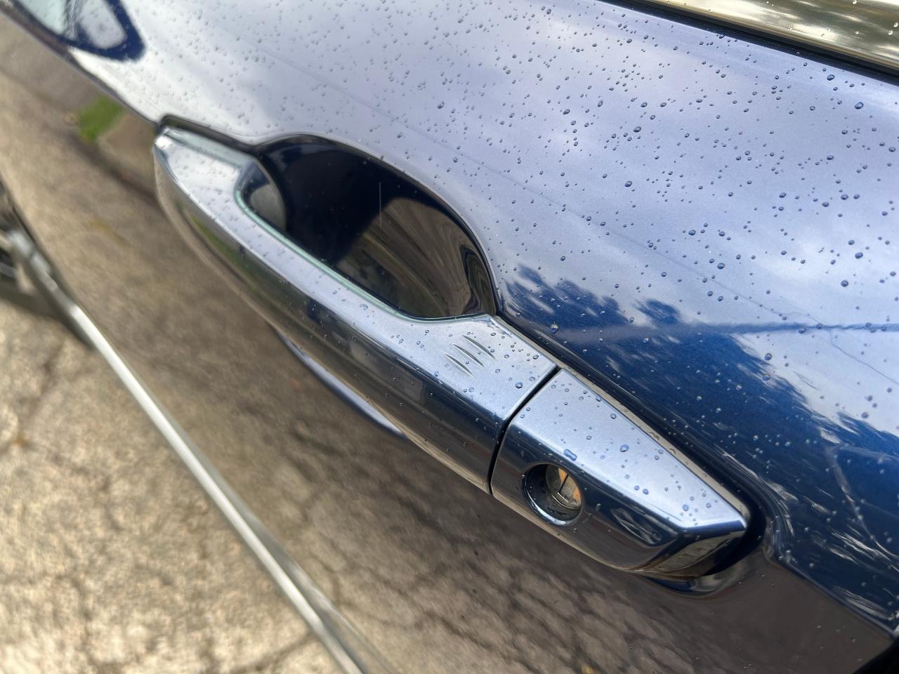 2017 Honda CR-V Touring No Accidents AWD Heated Seats Blindspot - Photo #6