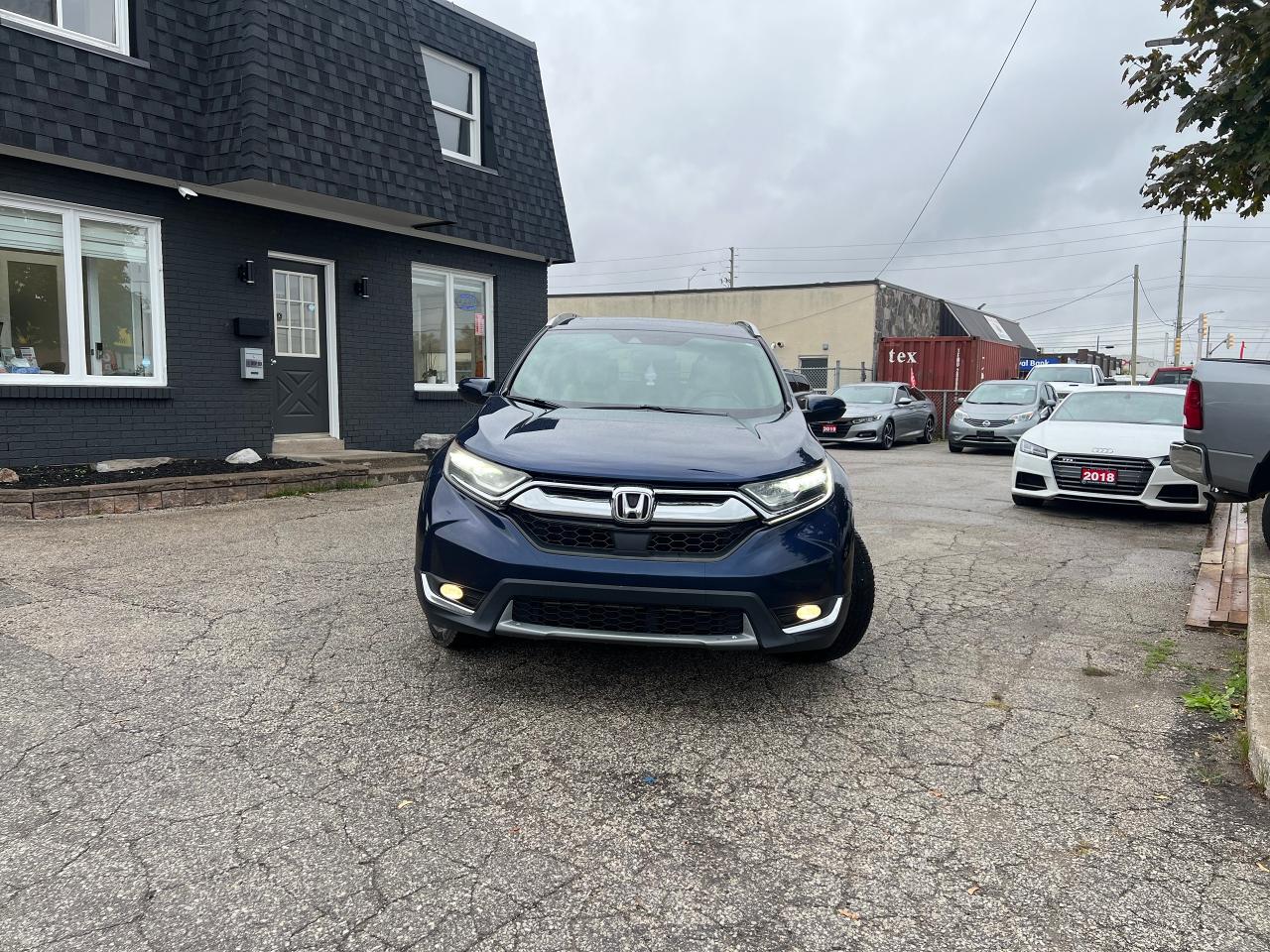 2017 Honda CR-V Touring No Accidents AWD Heated Seats Blindspot Photo3