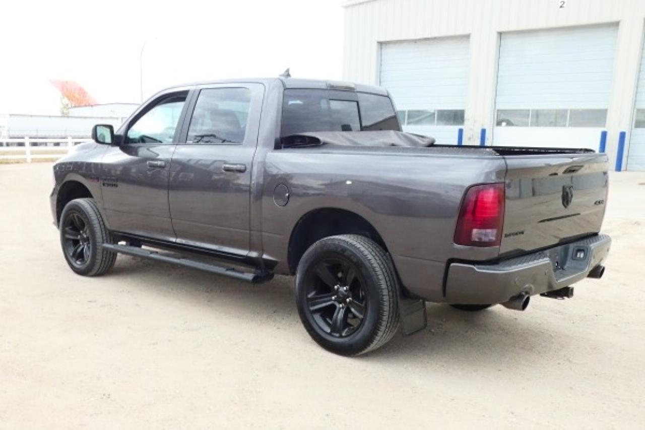 2018 Dodge Ram 1500 Sport 5.7L HEMI w/H&C L, S/R, NAV, BUC - Photo #8