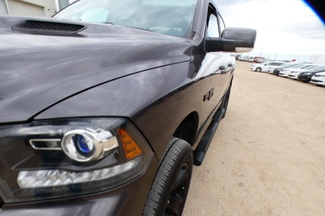 2018 Dodge Ram 1500 Sport 5.7L HEMI w/H&C L, S/R, NAV, BUC - Photo #24