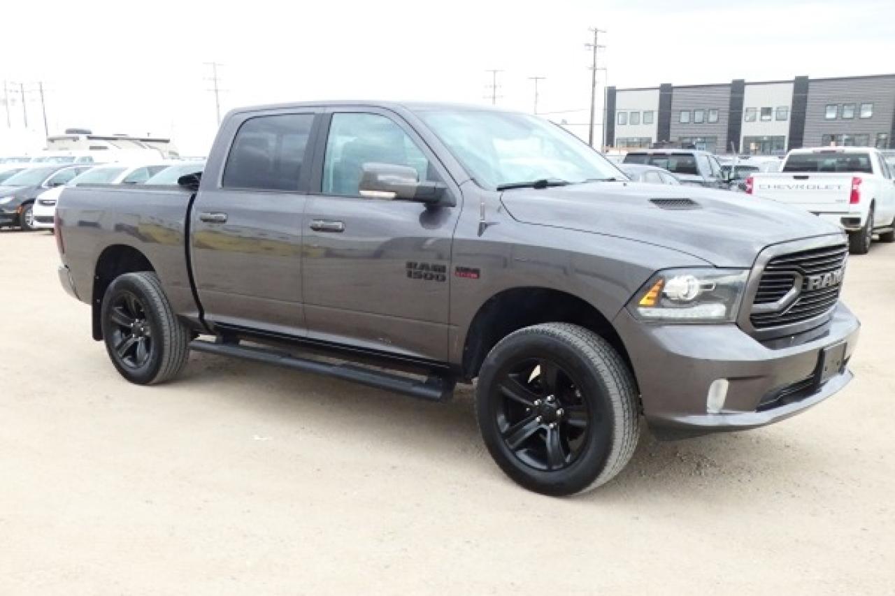 2018 Dodge Ram 1500 Sport 5.7L HEMI w/H&C L, S/R, NAV, BUC - Photo #4