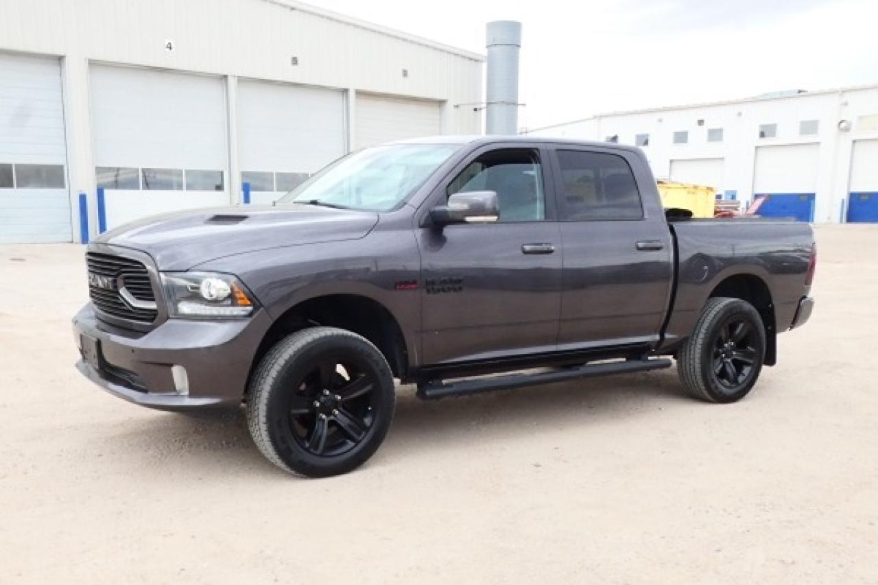 2018 Dodge Ram 1500 Sport 5.7L HEMI w/H&C L, S/R, NAV, BUC - Photo #2