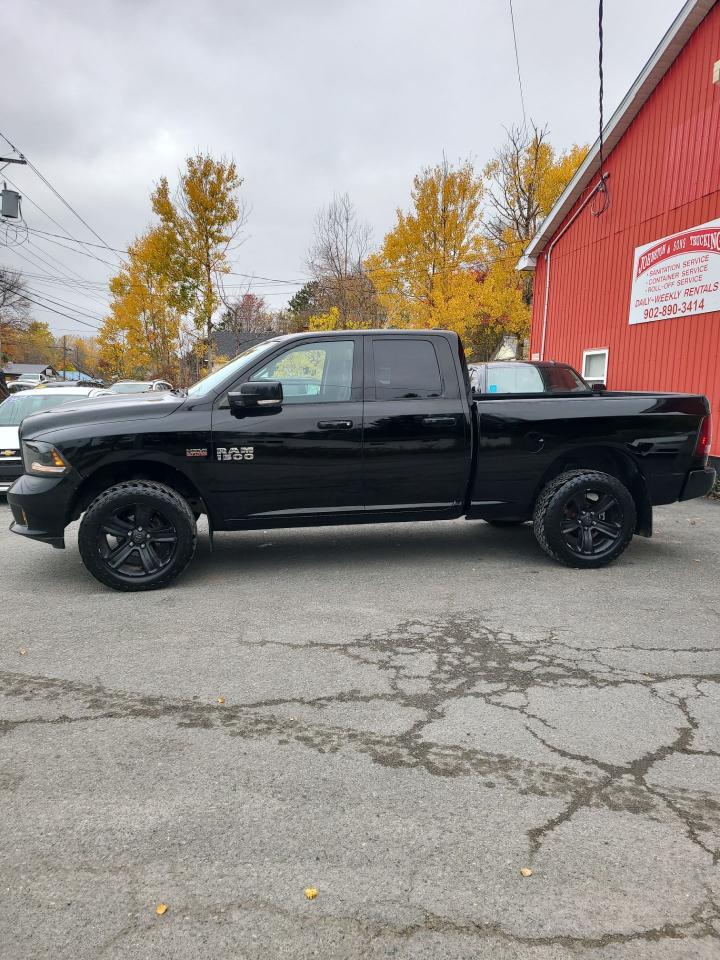 2013 RAM 1500 SPORT - Photo #2