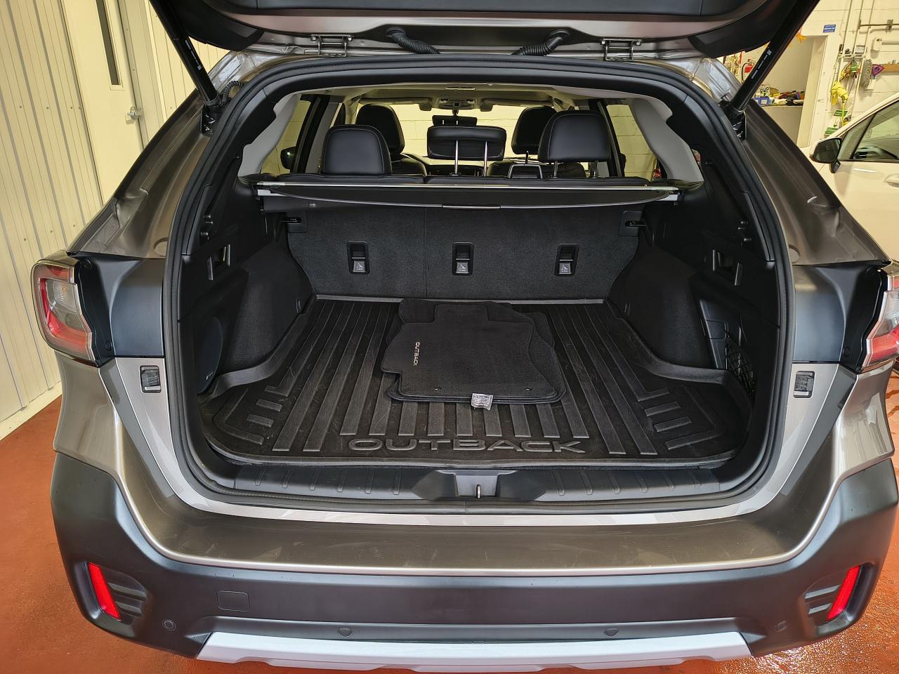 2021 Subaru Outback LIMITED Photo0