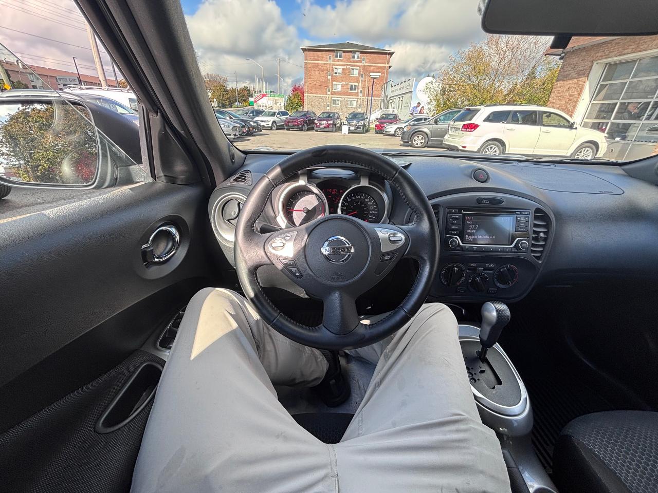 2016 Nissan Juke SV GREAT DEAL LOW KMS!! - Photo #19