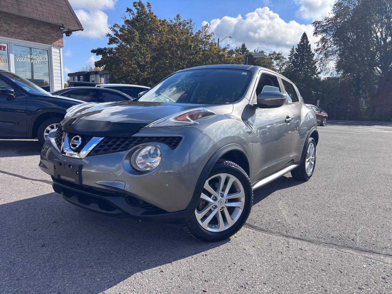 2016 Nissan Juke SV GREAT DEAL LOW KMS!! - Photo #4