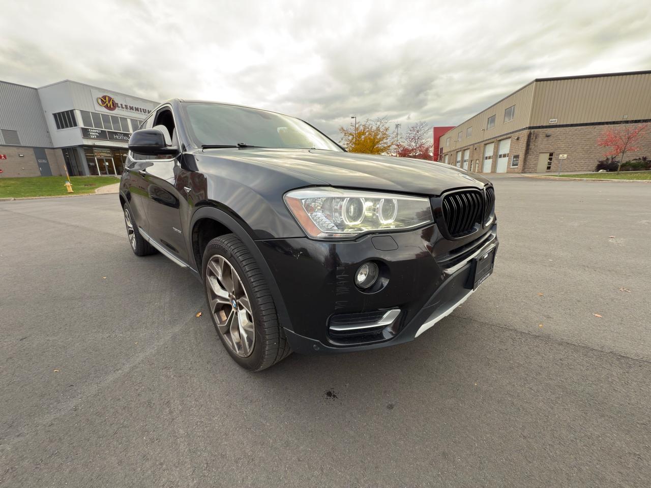 2017 BMW X3 AWD 4DR XDRIVE28i Photo2