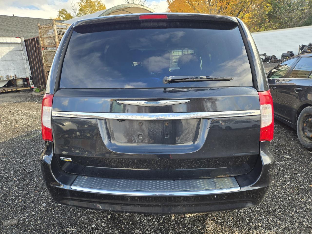 2014 Chrysler Town & Country TOURING Photo4