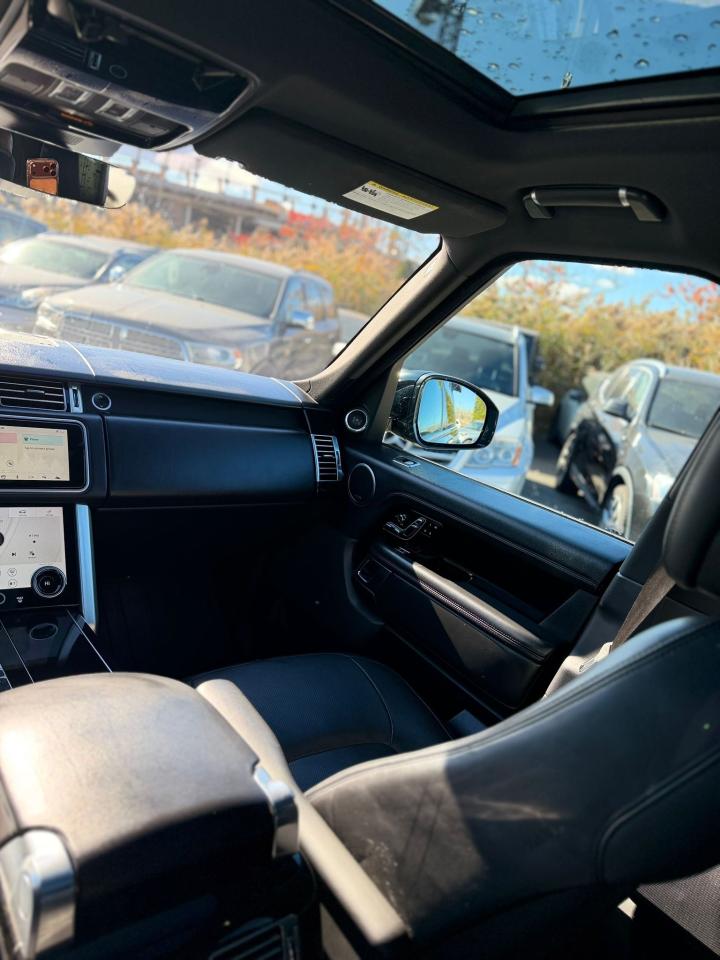 2018 Land Rover Range Rover HSE - Photo #17