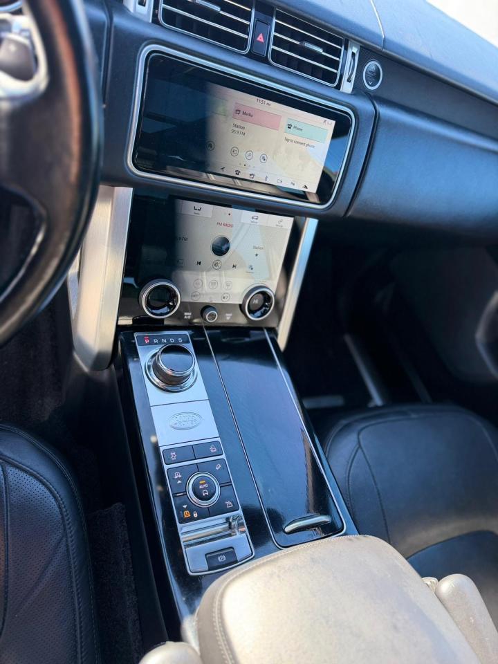 2018 Land Rover Range Rover HSE - Photo #19