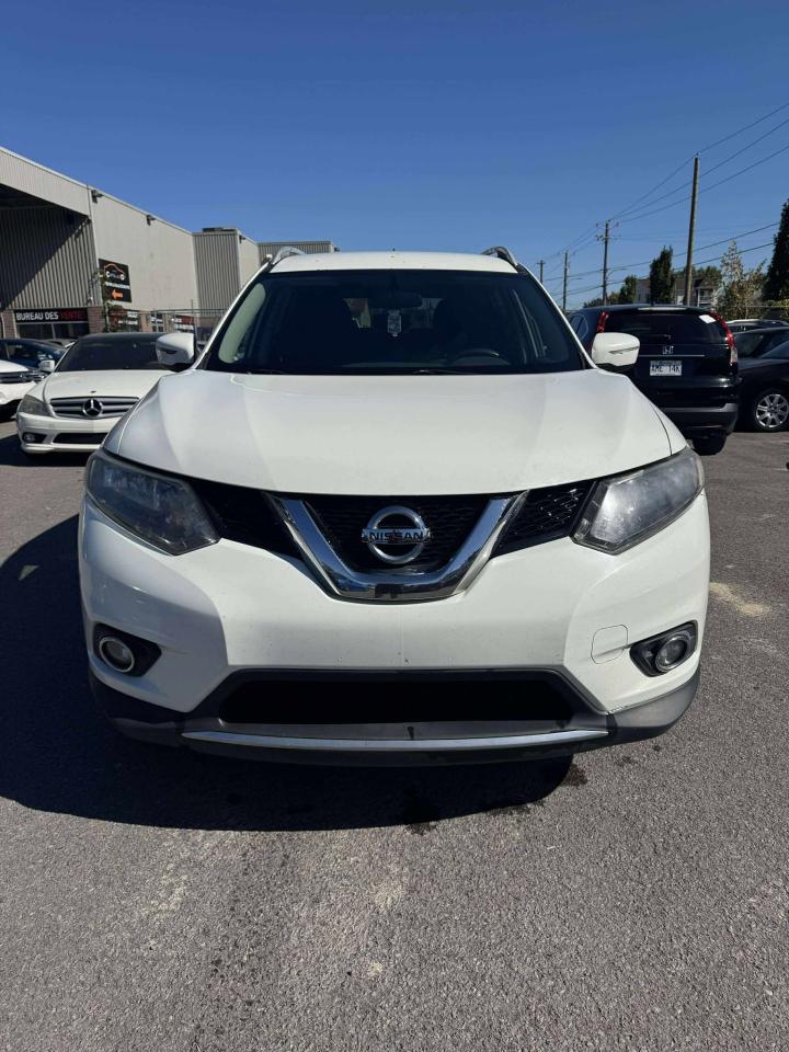 2016 Nissan Rogue SV - Photo #2