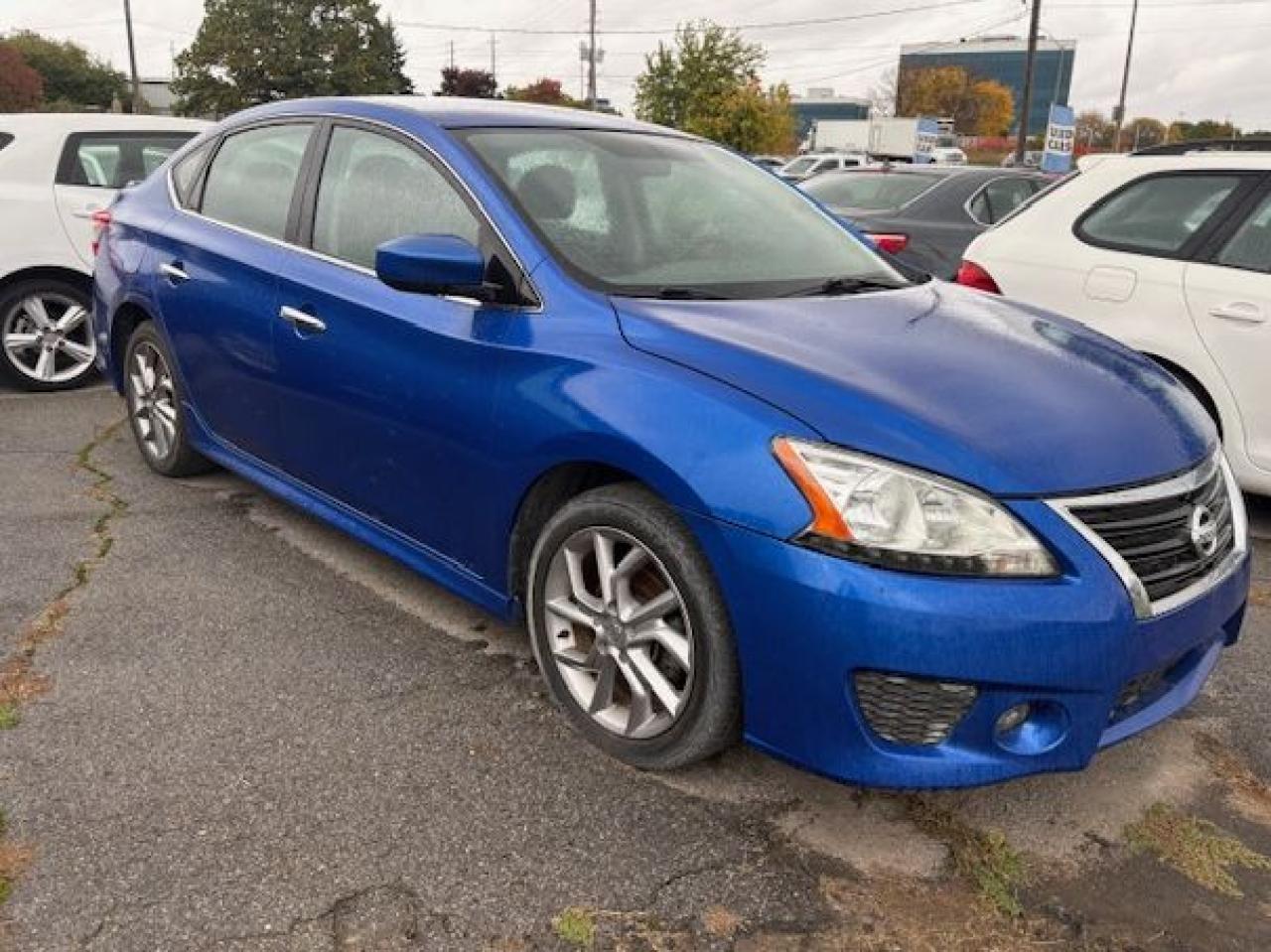 2013 Nissan Sentra SR Photo2