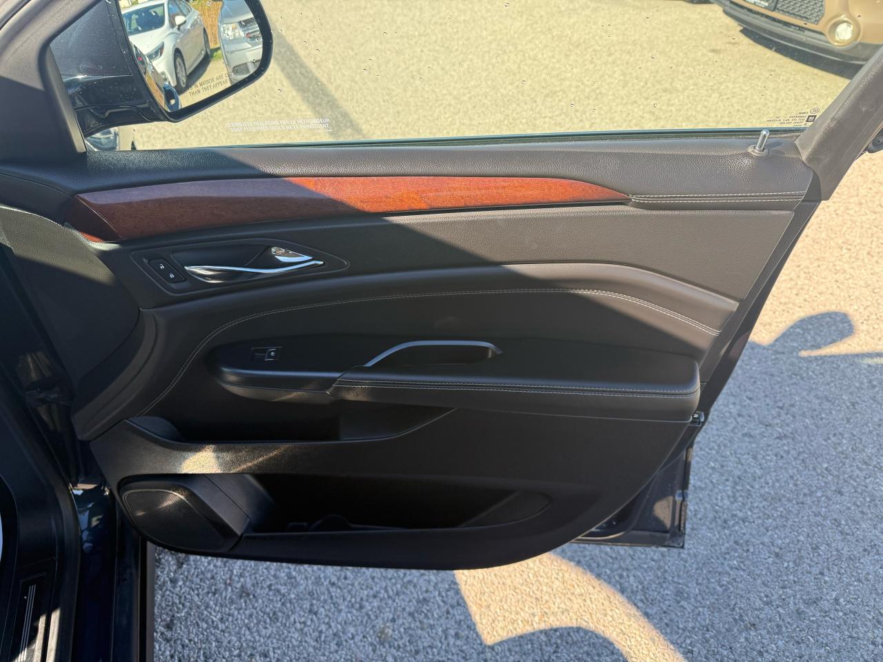 2016 Cadillac SRX Premium*** VERY Clean***LAST price Photo