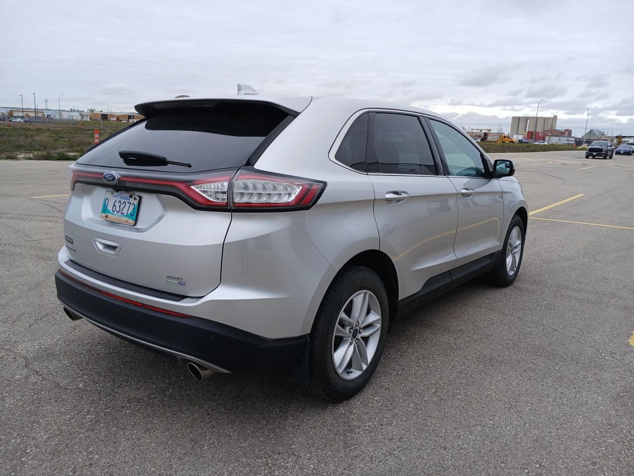 2017 Ford Edge SEL - Photo #5