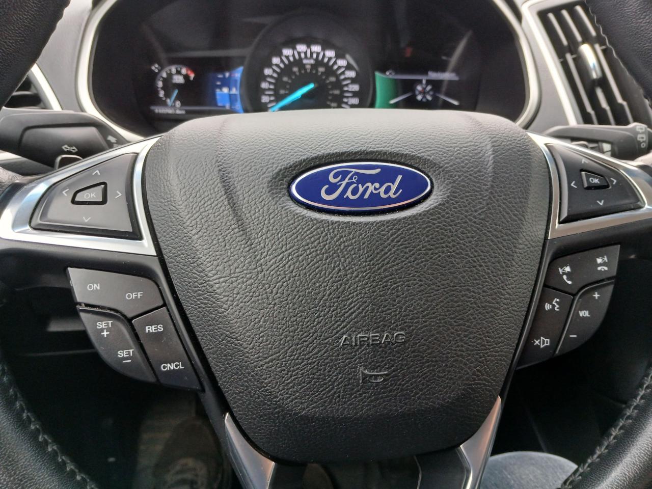 2017 Ford Edge SEL - Photo #18