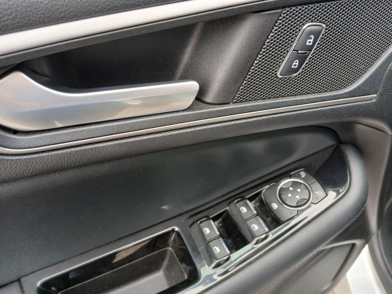 2017 Ford Edge SEL - Photo #11