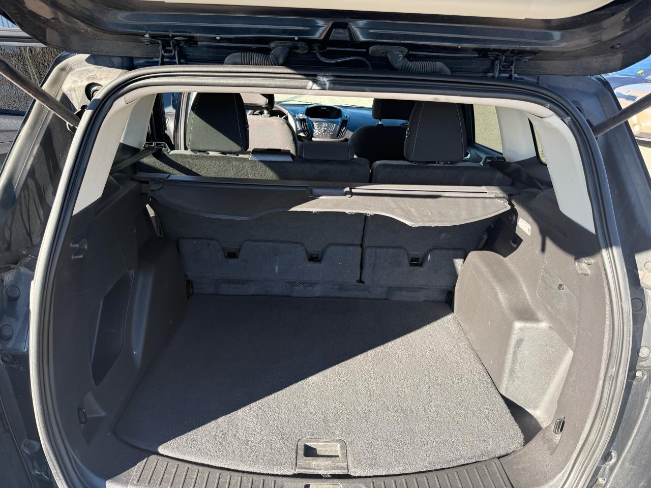 2014 Ford Escape SE**** CHECK IT out!! *** low price SUV! - Photo #10