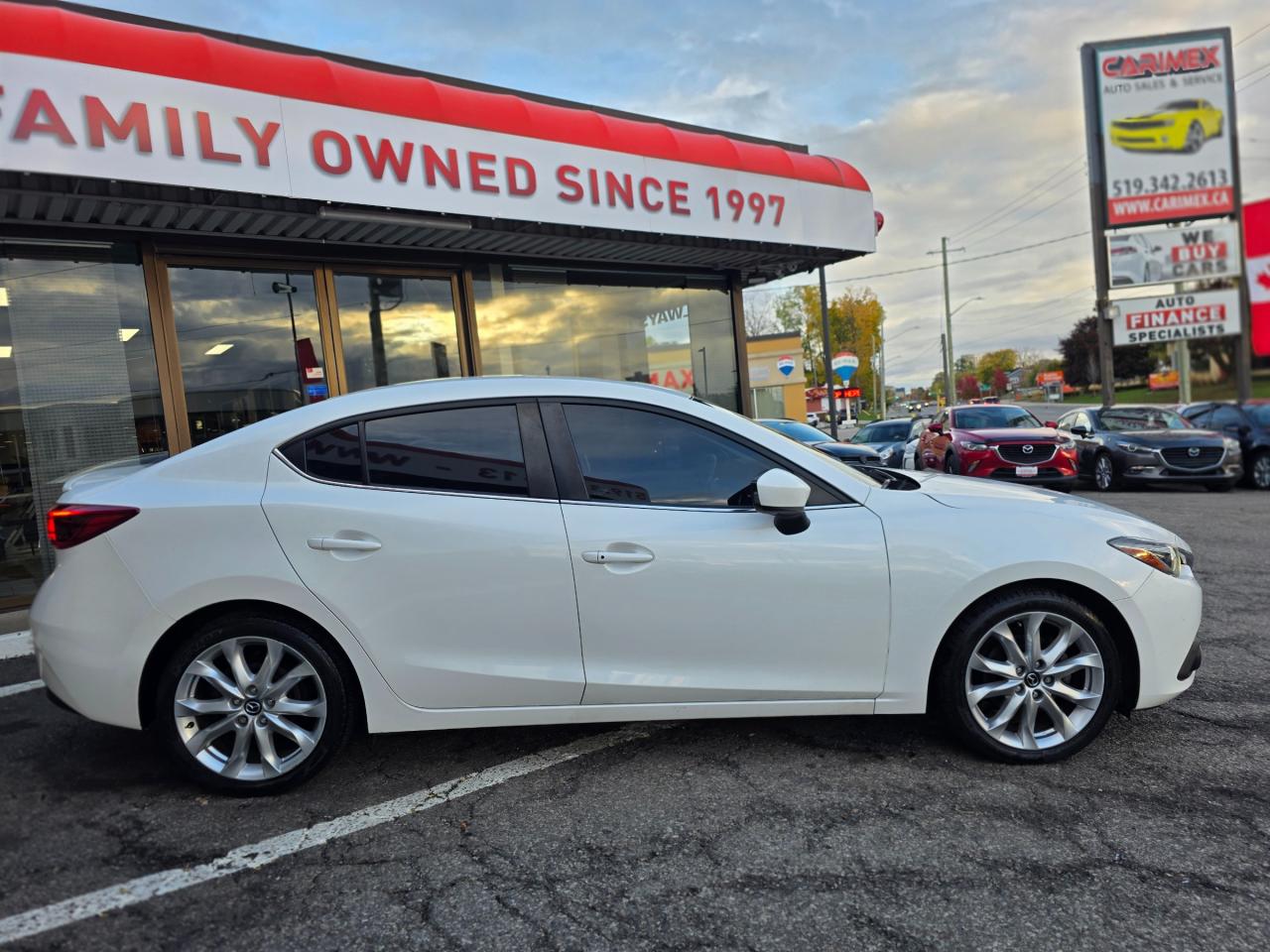 2015 Mazda MAZDA3 GT MANUAL | Leather | BOSE | Navi | Sunroof Photo