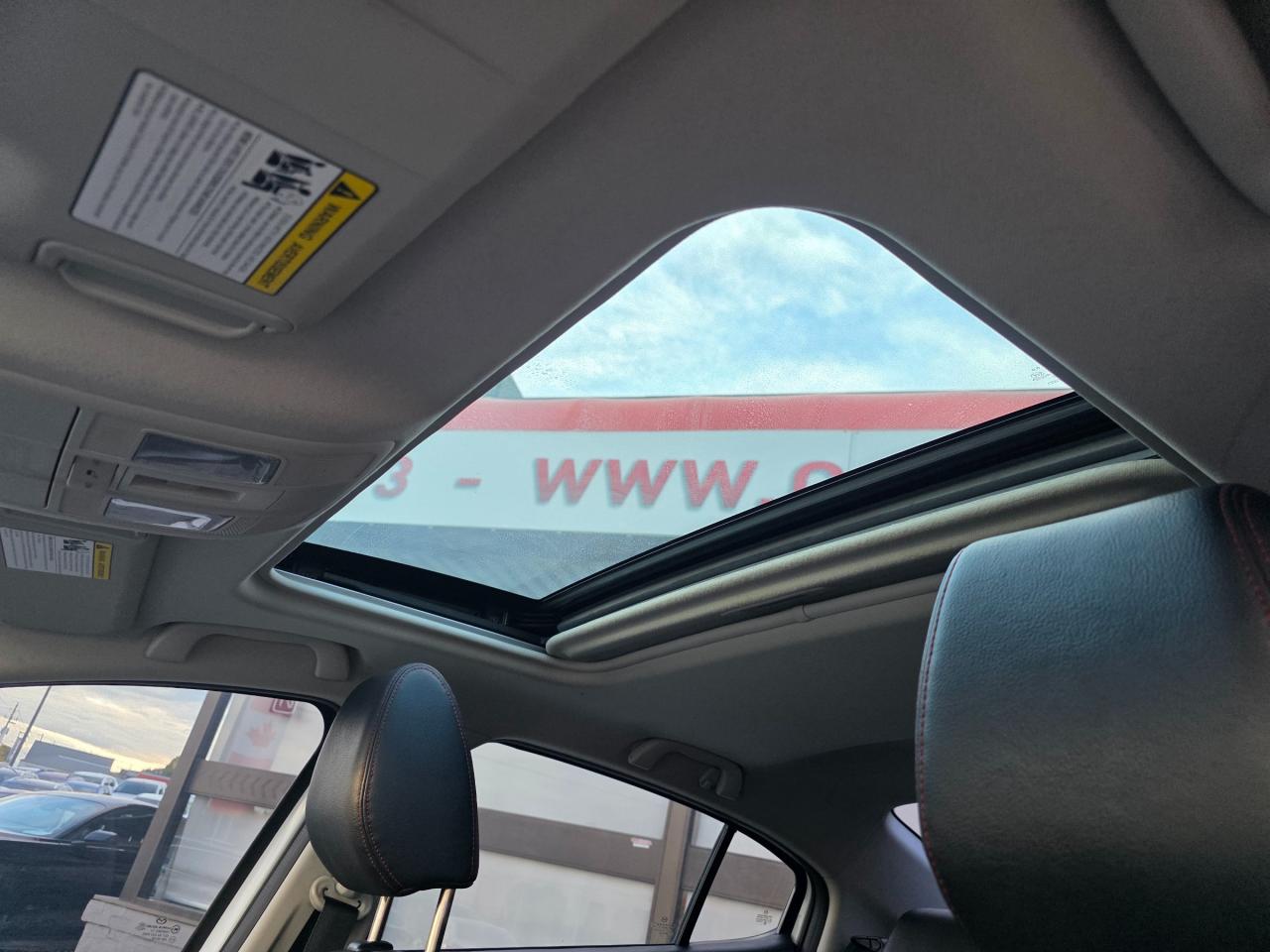 2015 Mazda MAZDA3 GT MANUAL | Leather | BOSE | Navi | Sunroof Photo